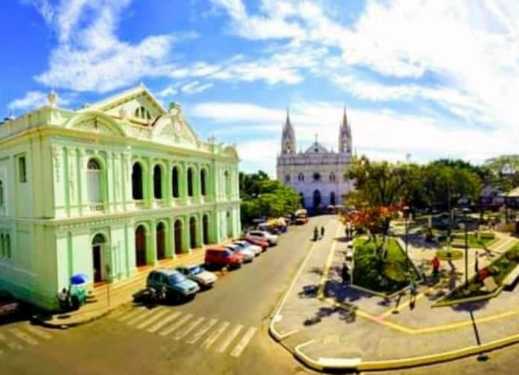 Casa Central De Санта-Ана Экстерьер фото